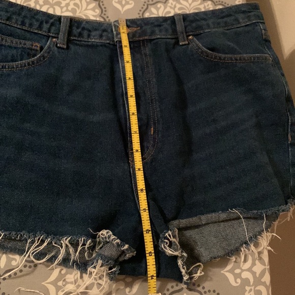 Forever 21 Denim Shorts - Picture 7 of 7